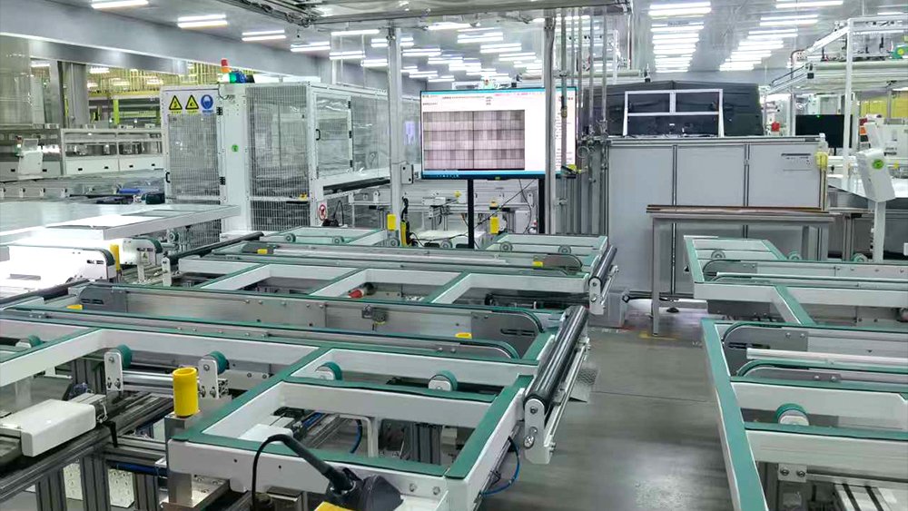 700 Watt Solar Panel Guide & Benefits